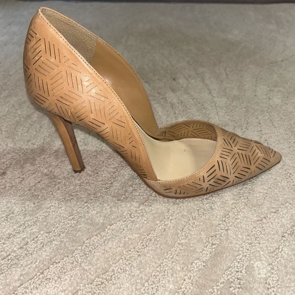 Jessica Simpson Sand Castle Ruby Tumbled Leather Pump Heels - Picture 3 of 8